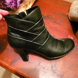 A2 Heel Rest Aerosoles